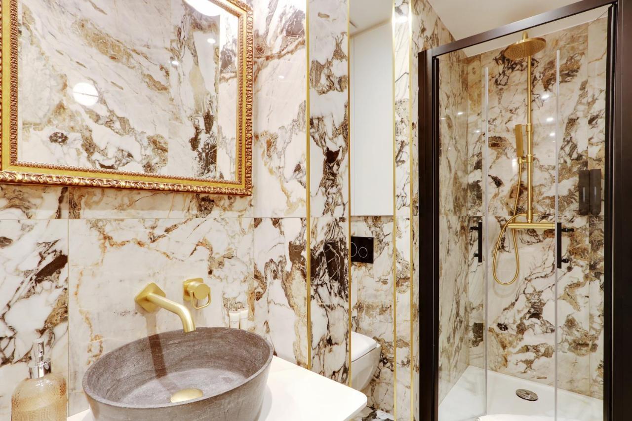 Pick A Flat'S Apartments In Champs Elysees - Rue Du Colisee Parijs Buitenkant foto